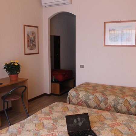Aries Hotel Леза Стая снимка