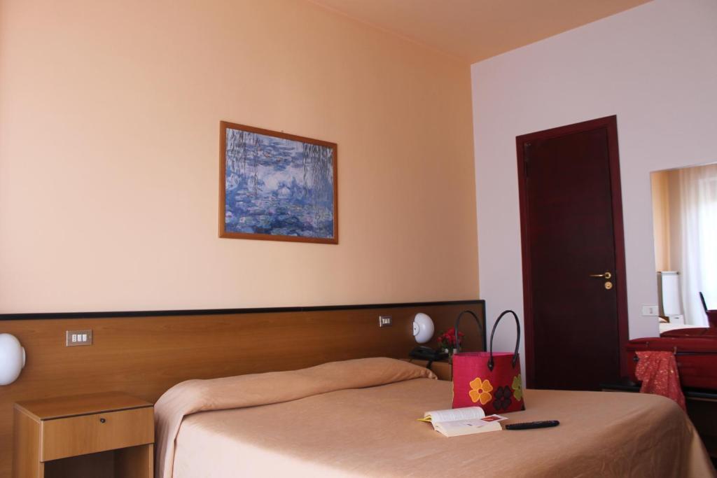 Aries Hotel Леза Стая снимка
