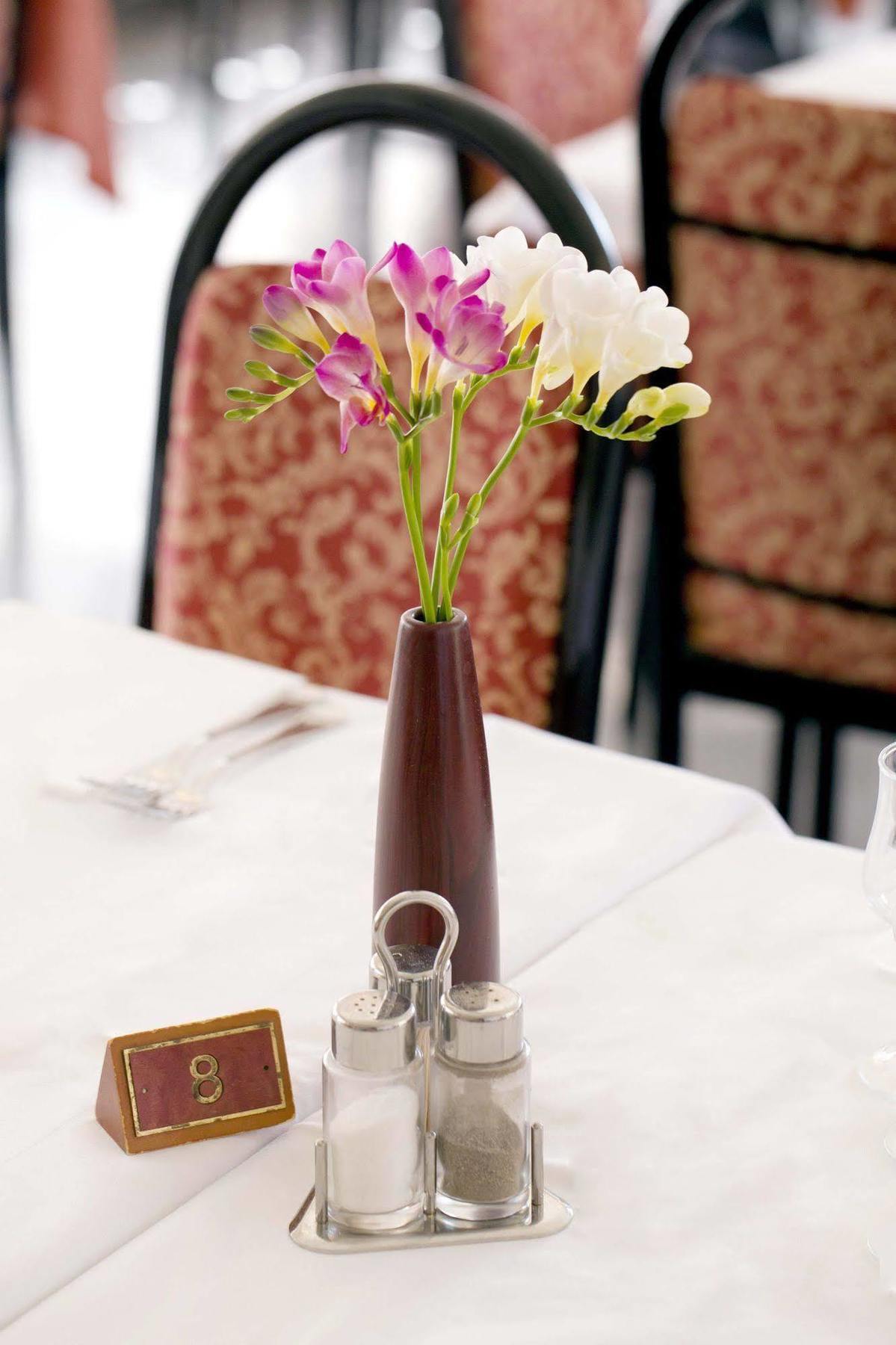 Aries Hotel Леза Екстериор снимка
