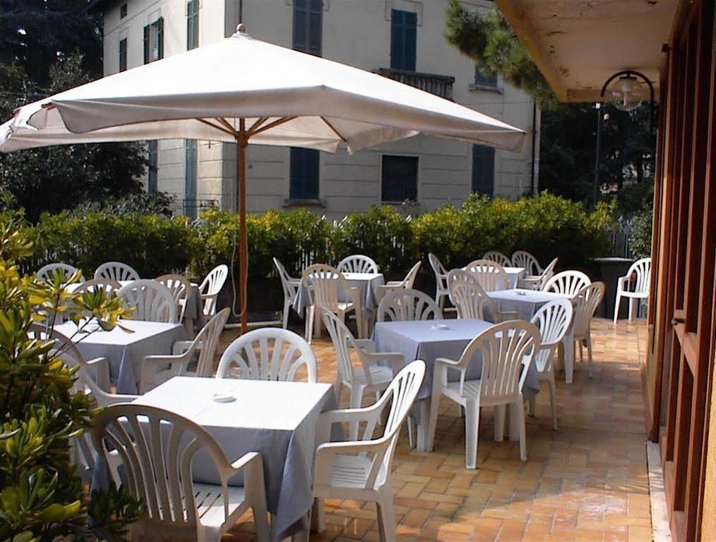 Aries Hotel Леза Екстериор снимка