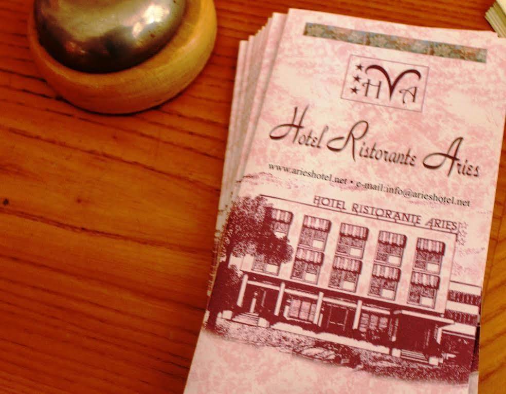 Aries Hotel Леза Екстериор снимка